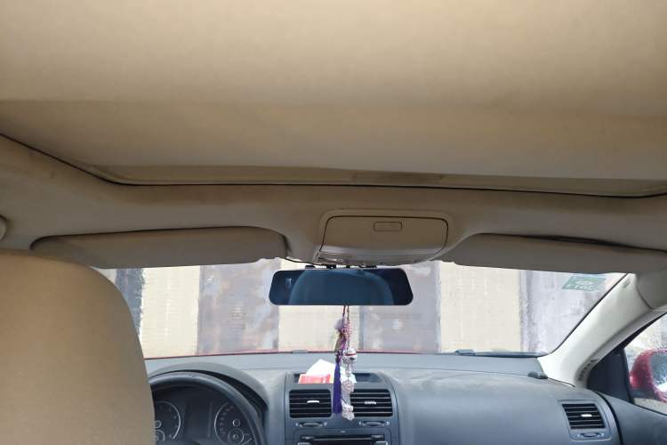Used Volkswagen Sagitar 2011 1.6L Automatic Comfort Edition Headliner