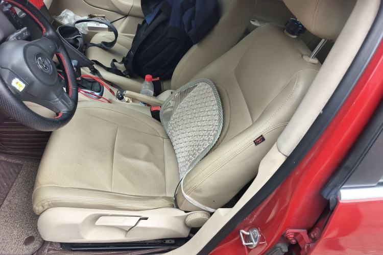 Used Volkswagen Sagitar 2011 1.6L Automatic Comfort Edition Left Front Seat