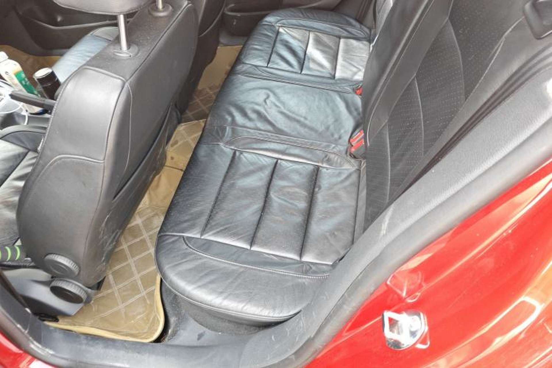 Used Volkswagen Sagitar 2011 1.4 TSI Automatic Luxury Edition Left Rear Seat