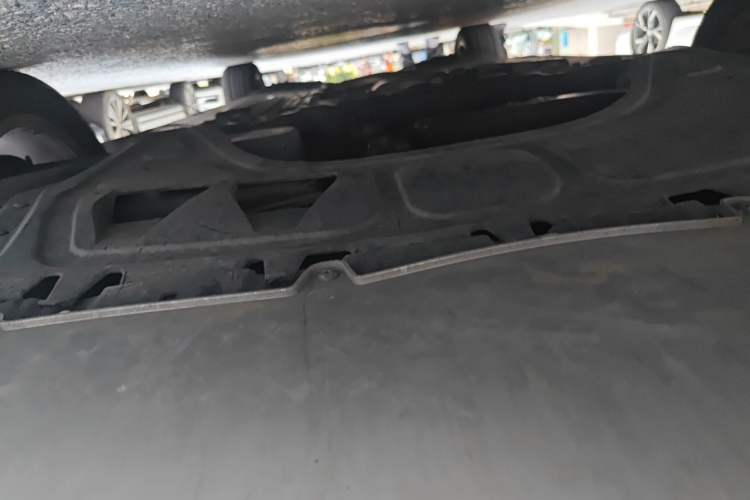 Used Volkswagen Sagitar 2011 1.6L Automatic Special Edition Chassis Front