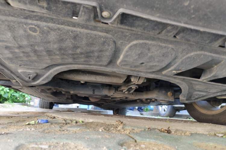 Used Volkswagen Sagitar 2011 1.6L Manual Comfort Version Chassis Front