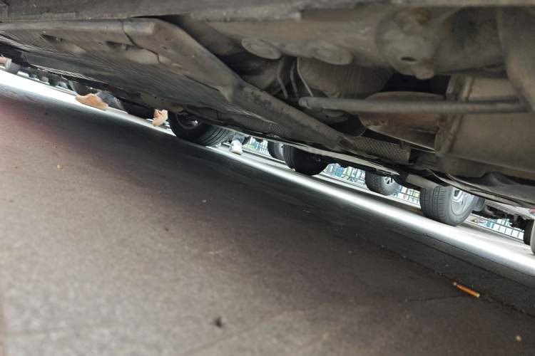 Used Volkswagen Sagitar 2011 1.6L Automatic Comfort Edition Chassis Rear Left
