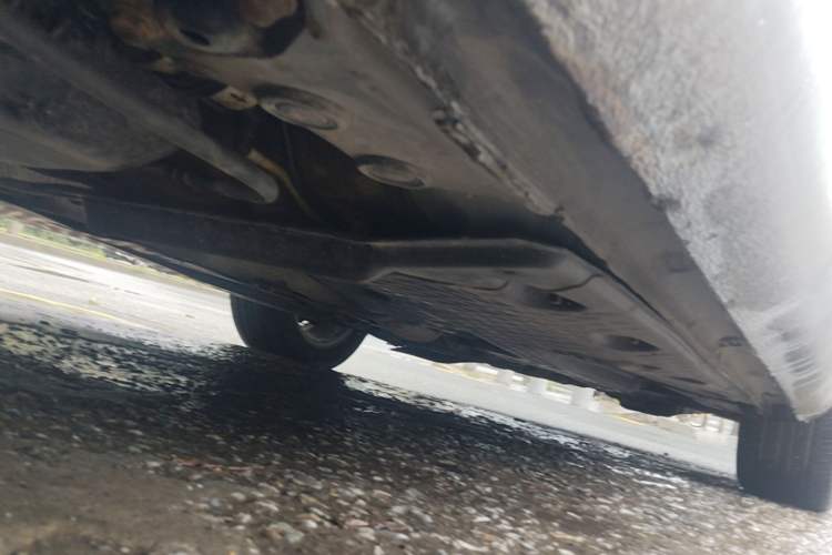 Used Volkswagen Sagitar 2011 1.6L Manual Comfort Version Chassis Rear Right