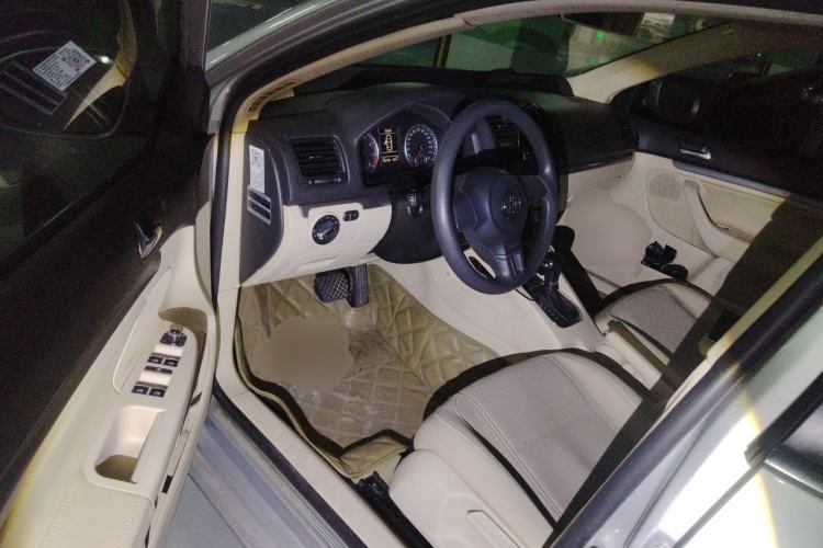 Used Volkswagen Sagitar 2011 1.4 TSI Automatic Tech Model Driver Seat