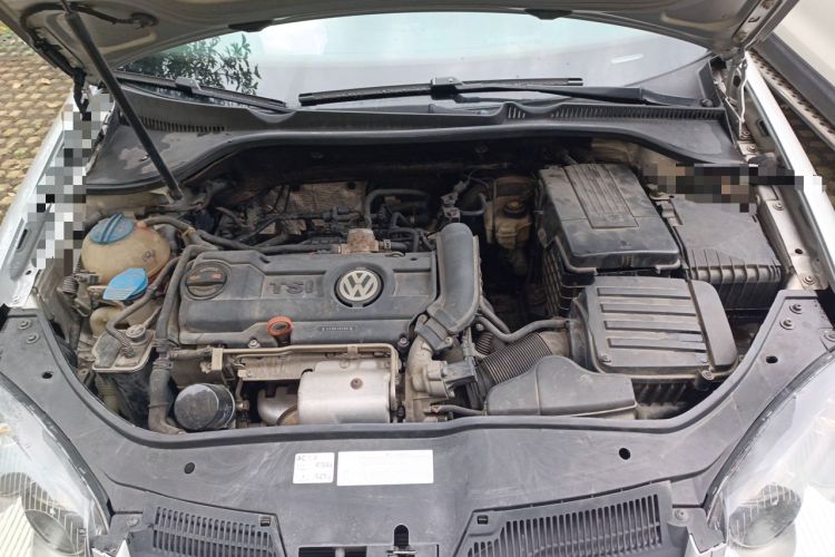 Used Volkswagen Sagitar 2011 1.4 TSI Automatic Luxury Edition Engine Bay