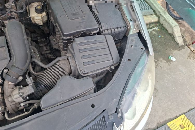 Used Volkswagen Sagitar 2011 1.4 TSI Automatic Tech Model Engine Bay Left
