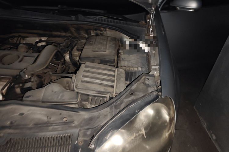 Used Volkswagen Sagitar 2011 1.4 TSI Automatic Luxury Edition Engine Bay Left