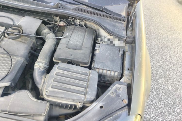 Used Volkswagen Sagitar 2011 1.6L Automatic Comfort Edition Engine Bay Left
