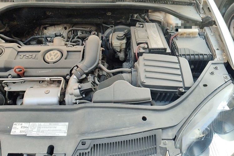 Used Volkswagen Sagitar 2011 1.4 TSI Manual Tech Model Engine Bay Left