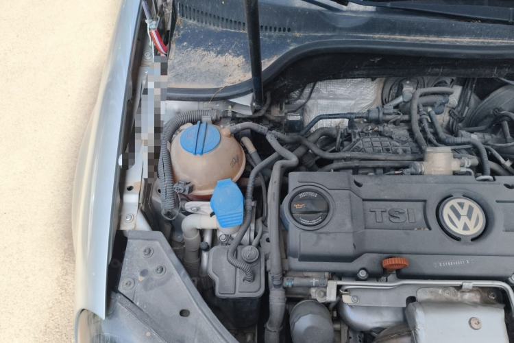 Used Volkswagen Sagitar 2011 1.4 TSI Manual Tech Model Engine Bay Right