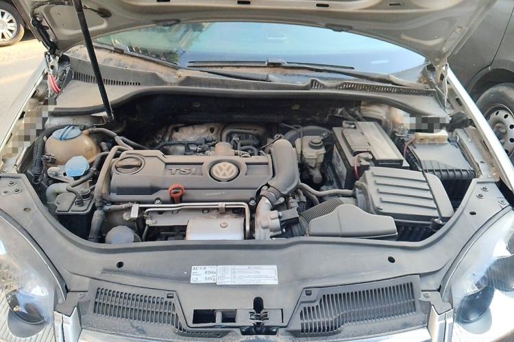 Used Volkswagen Sagitar 2011 1.4 TSI Manual Tech Model Engine Bay