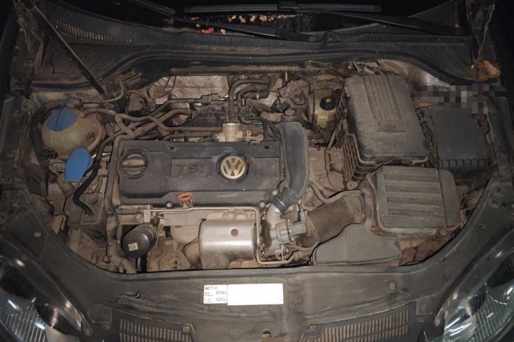 Used Volkswagen Sagitar 2011 1.4 TSI Automatic Luxury Edition Engine Bay