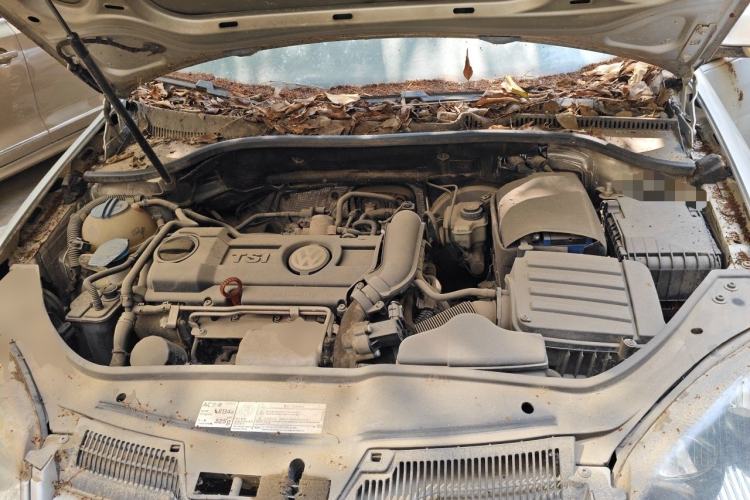 Used Volkswagen Sagitar 2011 1.4 TSI Manual Tech Model Engine Bay