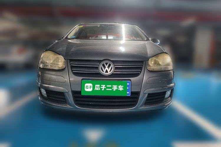 Used Volkswagen Sagitar 2011 1.6L Automatic Fashion Edition Front