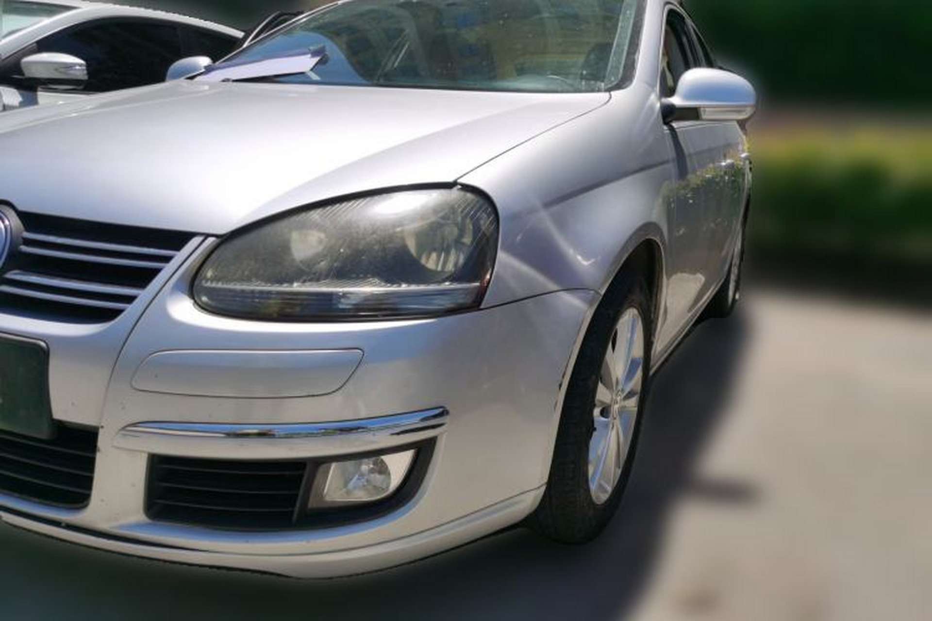 Used Volkswagen Sagitar 2011 1.6L Manual Comfort Version Front Left 45 Deg