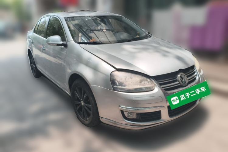 Used Volkswagen Sagitar 2011 1.4 TSI Manual Luxury Edition Front Right 45 Deg