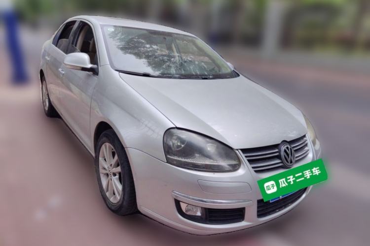 Used Volkswagen Sagitar 2011 1.6L Automatic Special Edition Front Right 45 Deg