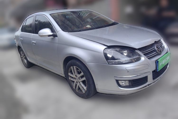 Used Volkswagen Sagitar 2011 1.6L Automatic Fashion Edition Front Right 45 Deg