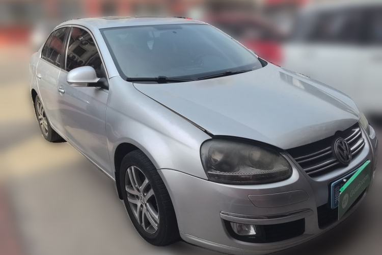 Used Volkswagen Sagitar 2011 1.6L Automatic Comfort Edition Front Right 45 Deg