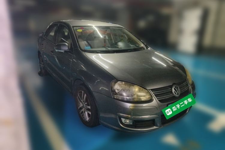 Used Volkswagen Sagitar 2011 1.6L Automatic Fashion Edition Front Right 45 Deg