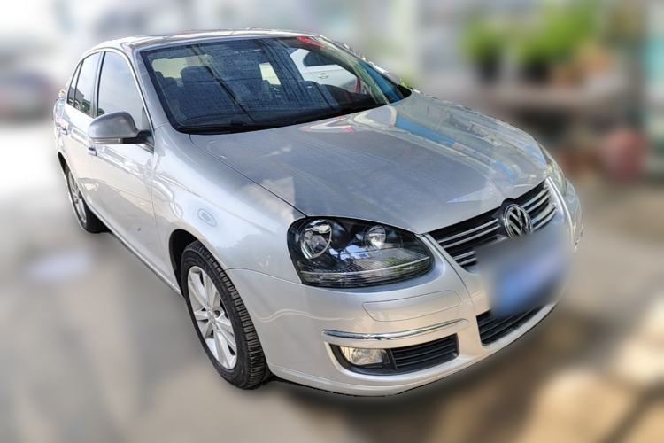 Used Volkswagen Sagitar 2011 1.6L Automatic Comfort Edition Front Right 45 Deg