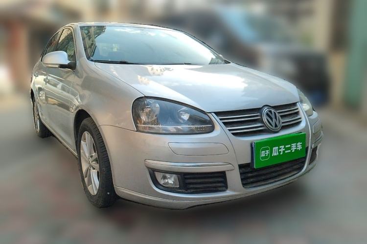 Used Volkswagen Sagitar 2011 1.4 TSI Manual Tech Model Front Right 45 Deg