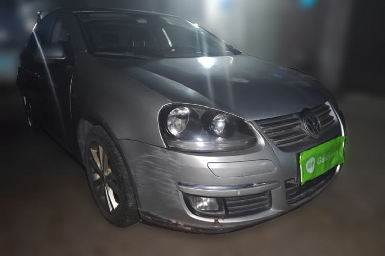 Used Volkswagen Sagitar 2011 1.4 TSI Automatic Luxury Edition Front Right 45 Deg