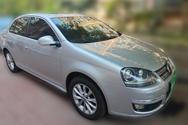 Used Volkswagen Sagitar 2011 1.6L Automatic Special Edition Front Right 45 Deg