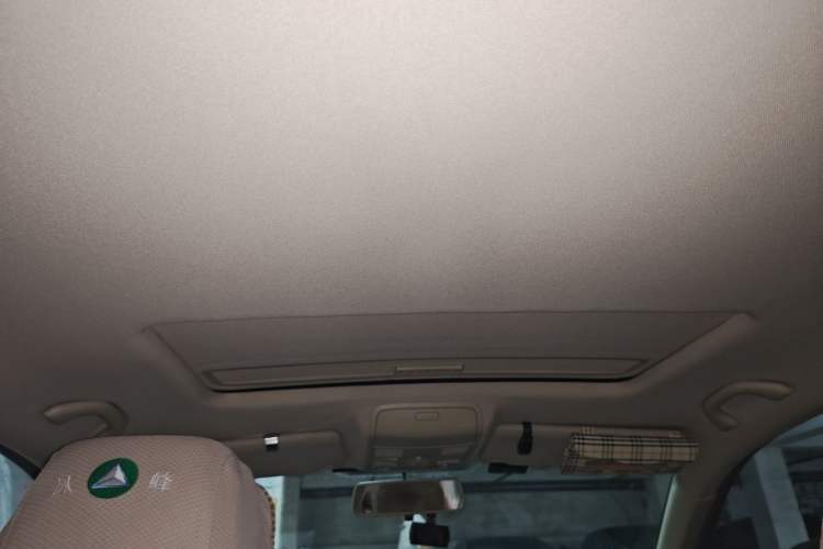 Used Volkswagen Sagitar 2011 1.4 TSI Automatic Tech Model Headliner