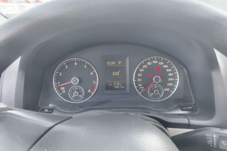 Used Volkswagen Sagitar 2011 1.6L Automatic Comfort Edition Instrument Cluster