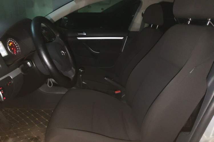 Used Volkswagen Sagitar 2011 1.6L Manual Fashion Edition Left Front Seat
