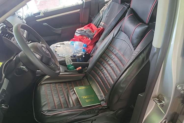 Used Volkswagen Sagitar 2011 1.6L Automatic Comfort Edition Left Front Seat