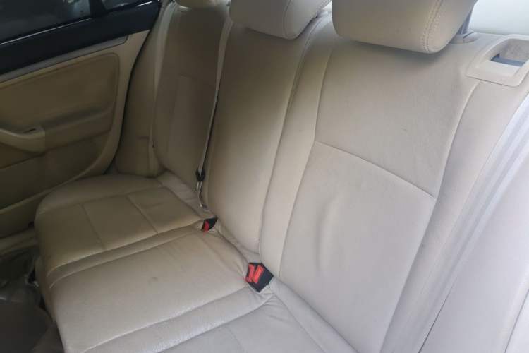 Used Volkswagen Sagitar 2011 1.6L Automatic Fashion Edition Left Rear Seat