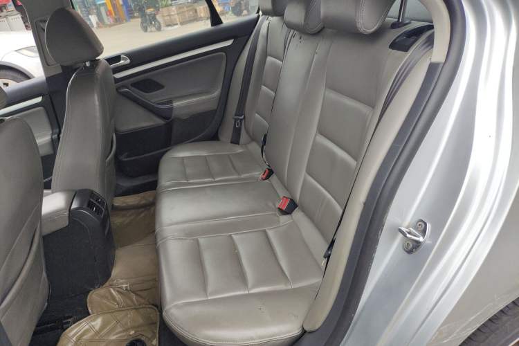 Used Volkswagen Sagitar 2011 1.4 TSI Automatic Tech Model Left Rear Seat
