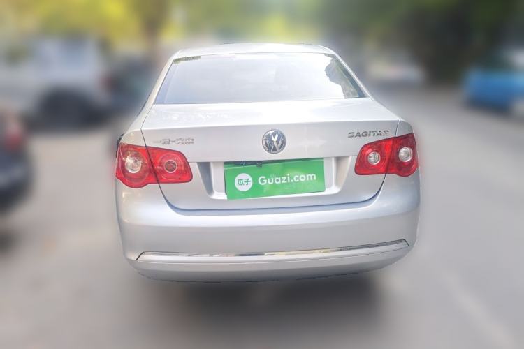 Used Volkswagen Sagitar 2011 1.6L Automatic Fashion Edition Rear