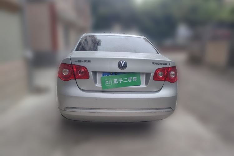 Used Volkswagen Sagitar 2011 1.6L Automatic Fashion Edition Rear