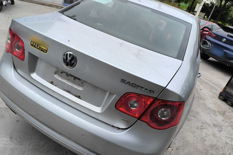 Used Volkswagen Sagitar 2011 1.4 TSI Automatic Tech Model Rear Right 45 Deg