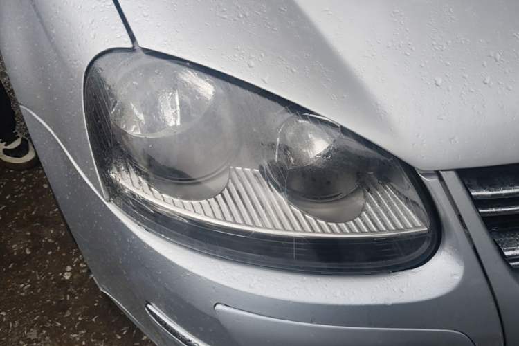 Used Volkswagen Sagitar 2011 1.6L Manual Comfort Version Right Front Headlight