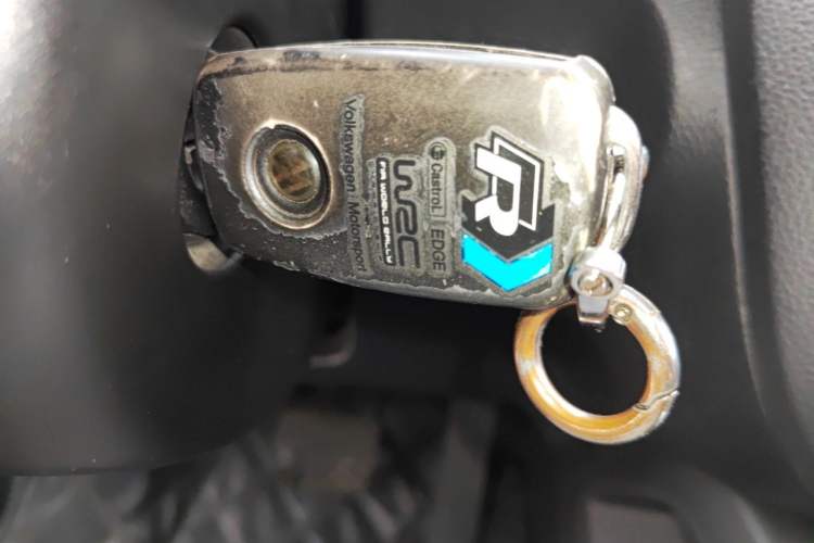 Used Volkswagen Sagitar 2011 1.6L Automatic Special Edition Vehicle Key