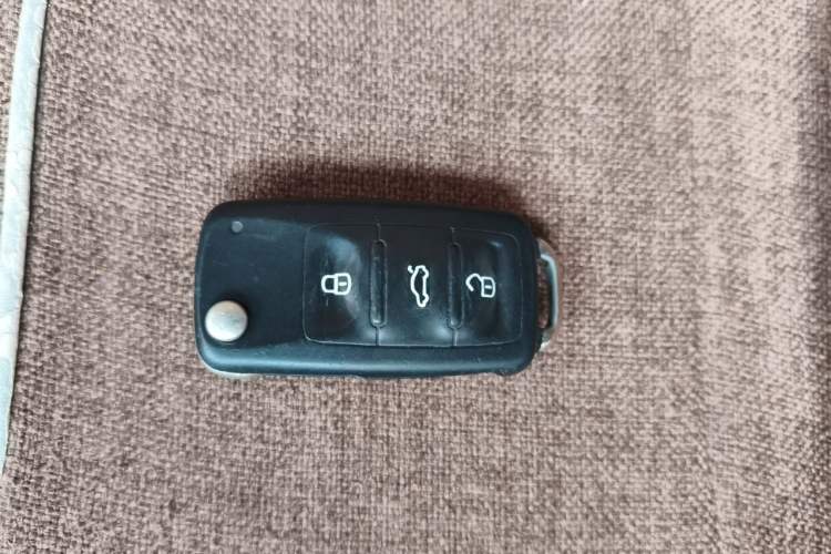 Used Volkswagen Sagitar 2011 1.4 TSI Manual Tech Model Vehicle Key