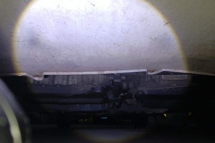 Used Volkswagen Sagitar 2011 1.6L Automatic Fashion Edition Chassis Front