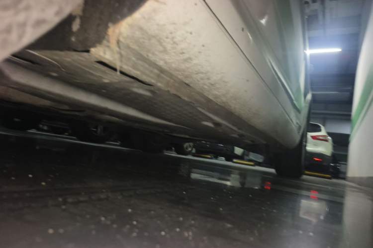Used Volkswagen Sagitar 2011 1.4 TSI Automatic Tech Model Chassis Front Left