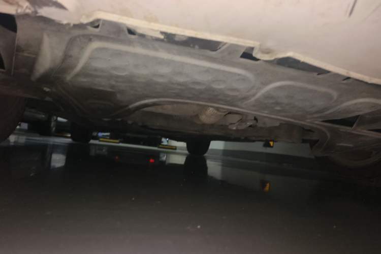 Used Volkswagen Sagitar 2011 1.4 TSI Automatic Tech Model Chassis Front