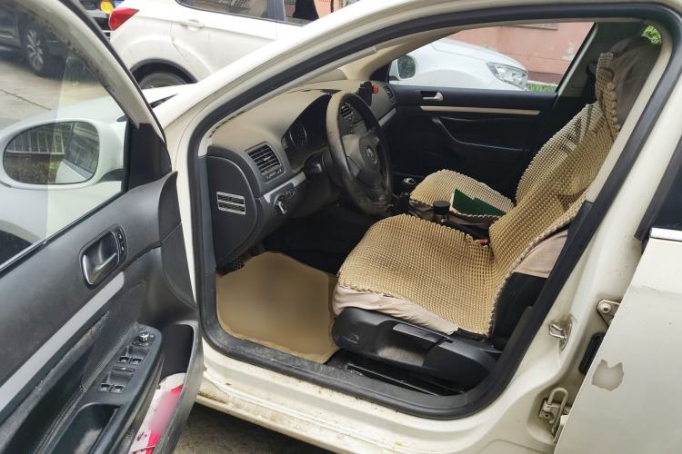 Used Volkswagen Sagitar 2011 1.6L Manual Comfort Version Driver Seat
