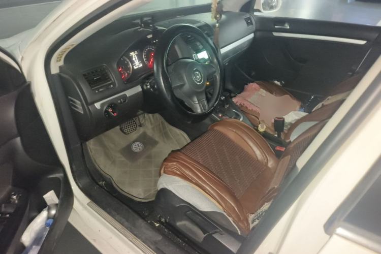 Used Volkswagen Sagitar 2011 1.4 TSI Automatic Tech Model Driver Seat