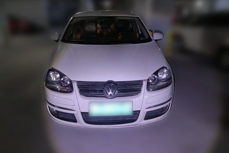 Used Volkswagen Sagitar 2011 1.6L Automatic Fashion Edition Front