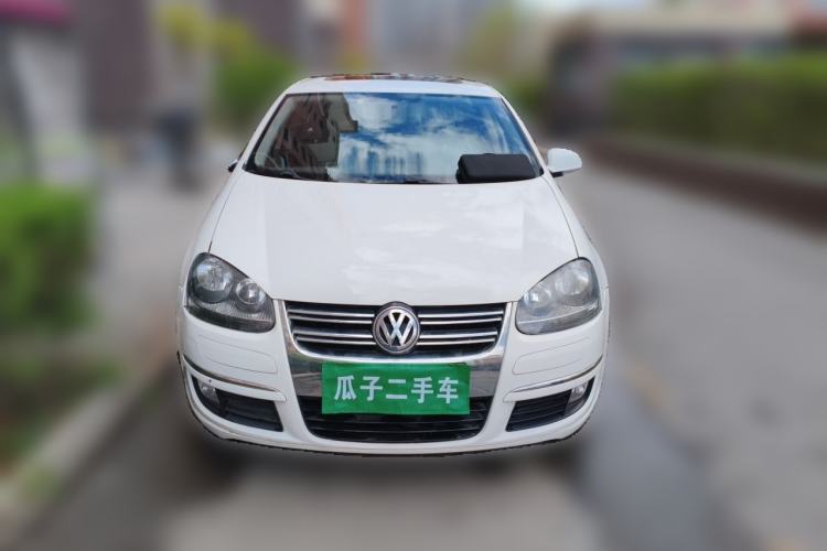 Used Volkswagen Sagitar 2011 1.4 TSI Automatic Luxury Edition Front