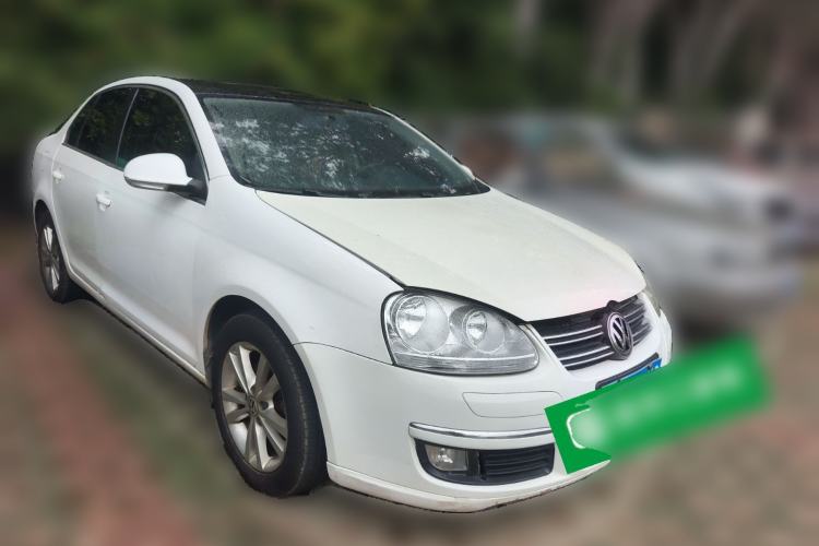 Used Volkswagen Sagitar 2011 1.4 TSI Manual Luxury Edition Front Right 45 Deg