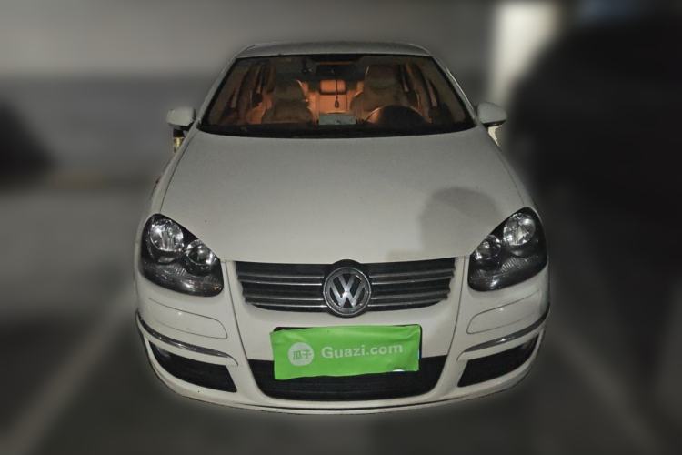 Used Volkswagen Sagitar 2011 1.6L Automatic Fashion Edition Front