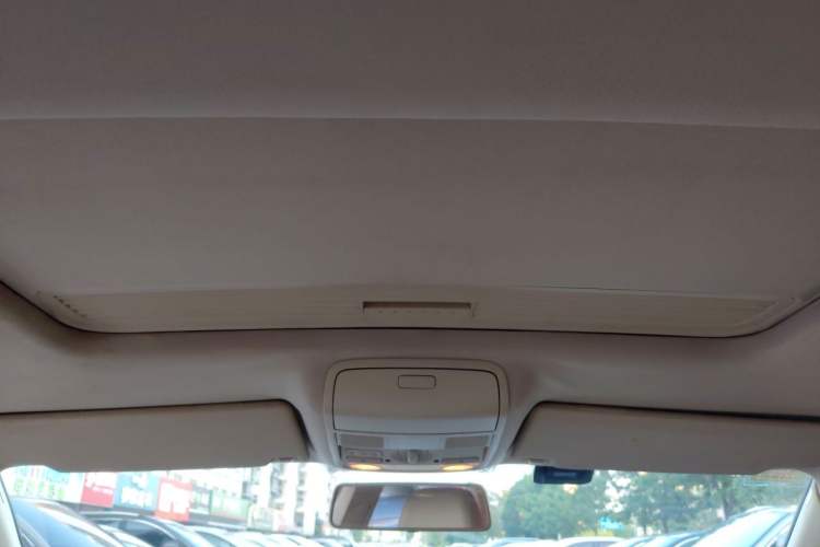 Used Volkswagen Sagitar 2011 1.4 TSI Automatic Tech Model Headliner